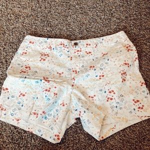Flowery shorts